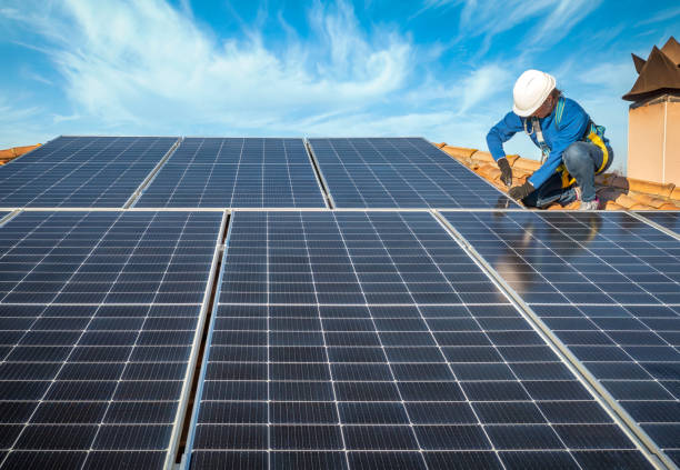 Emergency Roof Repair in Hamshire, TX